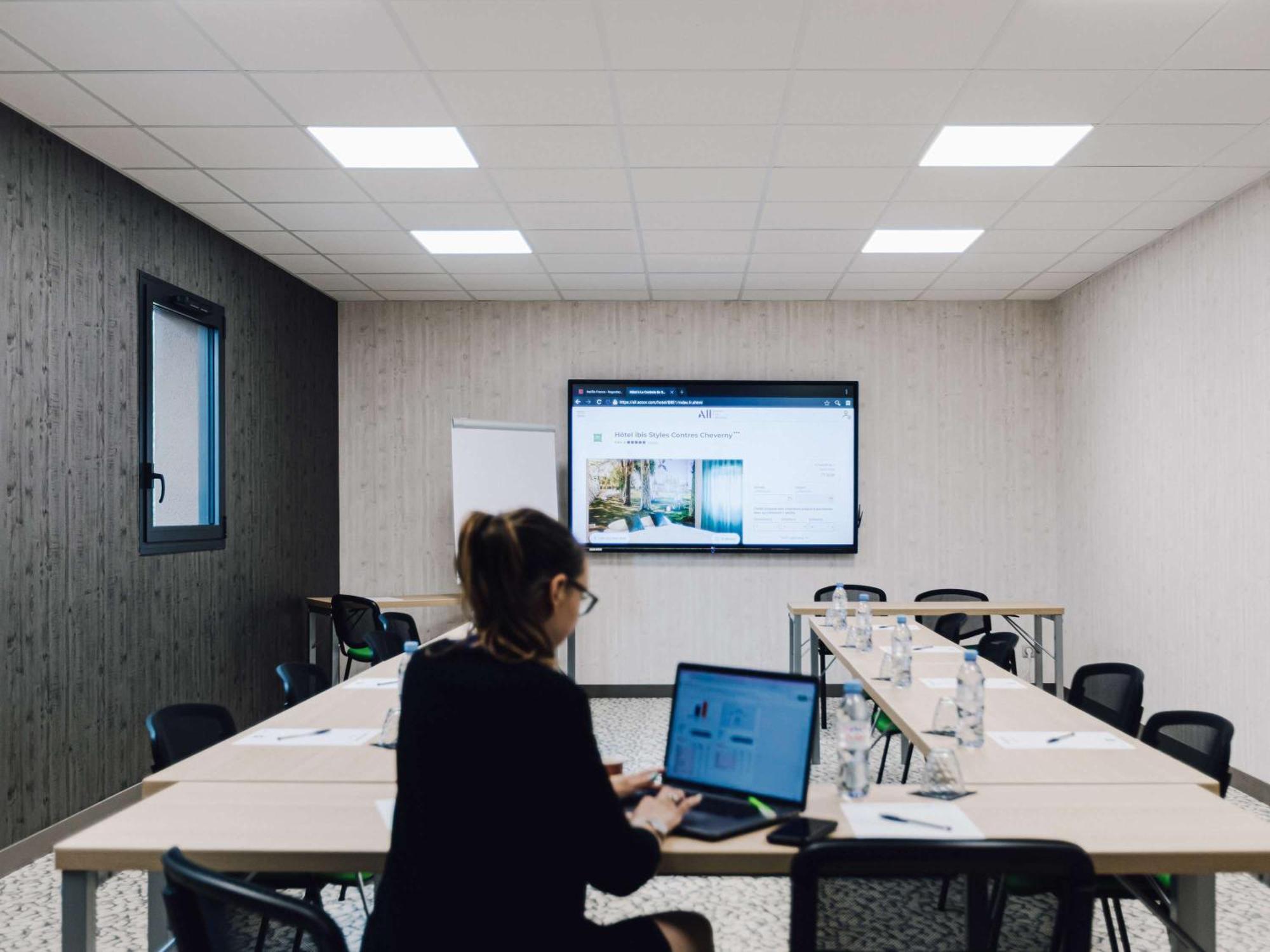 Ibis Styles Contres-Cheverny Le Controis-en-Sologne Exterior photo