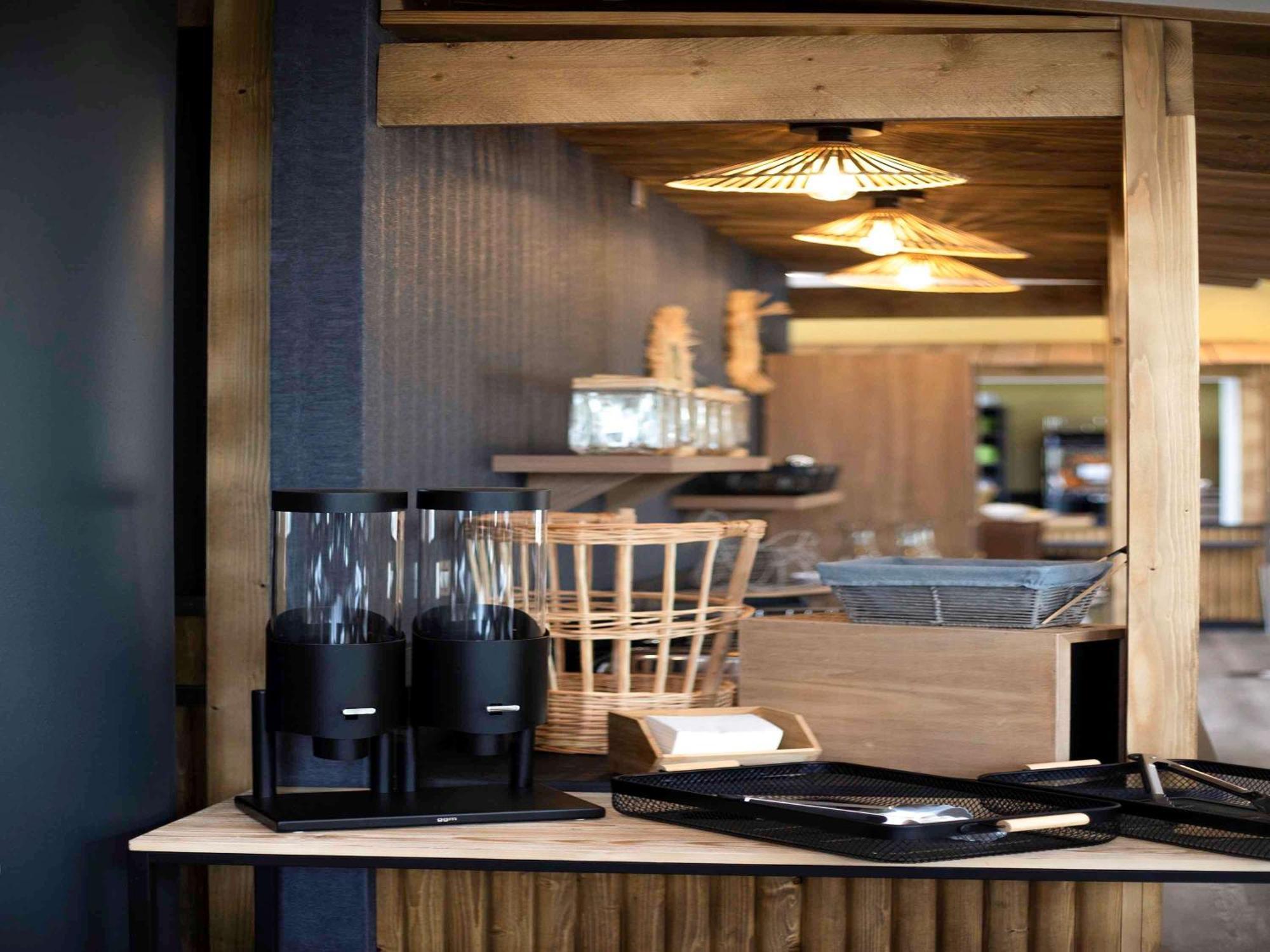 Ibis Styles Contres-Cheverny Le Controis-en-Sologne Exterior photo