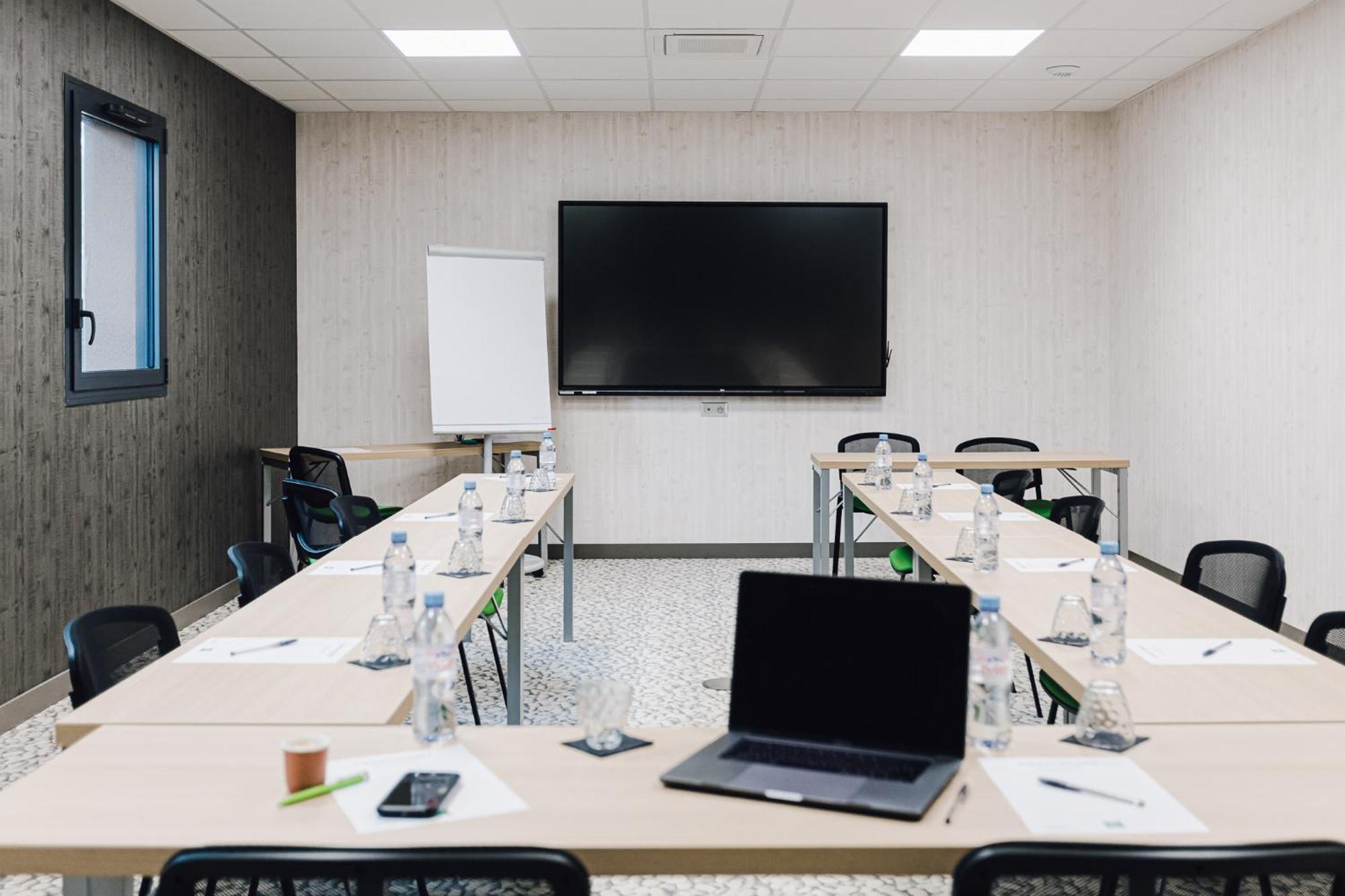Ibis Styles Contres-Cheverny Le Controis-en-Sologne Exterior photo